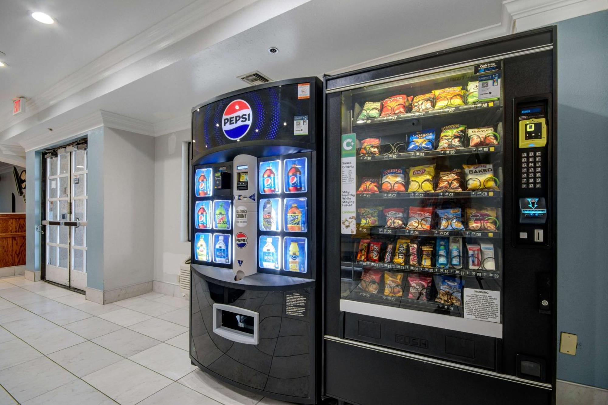 Motel 6 Ontario Ca Convention Center Airport Екстер'єр фото