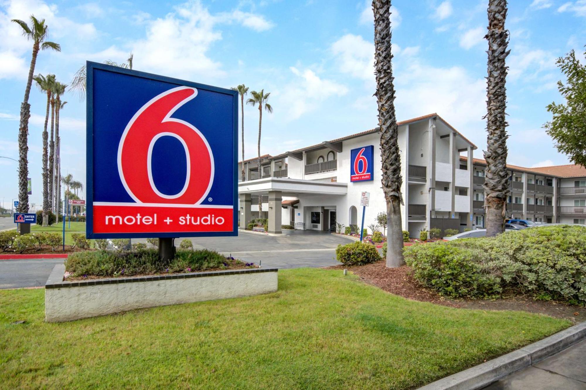 Motel 6 Ontario Ca Convention Center Airport Екстер'єр фото
